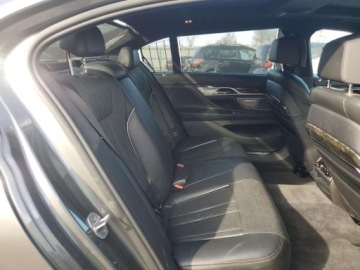 BMW Seria 7 G11-G12 2018 BMW Seria 7 750xi 2018 4.4l 4.4 Benzyna 445KM, zdjęcie 10