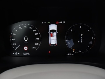 Volvo V90 II Kombi 2.0 D4 190KM 2017 Volvo V90 D4 AWD, 187 KM, 4X4, Automat, Skóra, zdjęcie 10