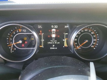 Jeep Gladiator 2023 Jeep Gladiator Overland 2023 3.6 Benzyna 285KM, zdjęcie 9