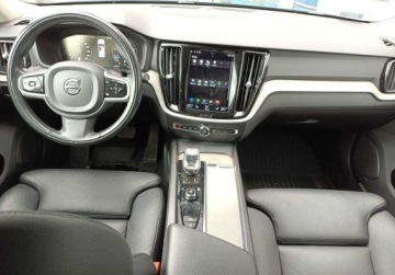 Volvo V60 II  2022 Volvo V60 2.0 MHEV 197KM Inscription Getr FV23 Salon PL Serwis ASO Gwaranc, zdjęcie 9