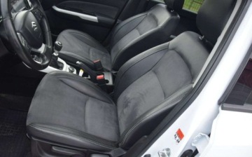 Suzuki Vitara III SUV 1.6 DDiS 120KM 2017 Suzuki Vitara 1.6D 2017r 4x4 Navi Kamera 2 KPL KOL Oryginal Lakier Sprowad, zdjęcie 27