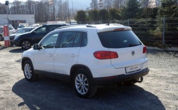 Volkswagen Tiguan I SUV Facelifting 2.0 TDI CR DPF BlueMotion 140KM 2012 Volkswagen Tiguan 2.0TDI 140KM 4Motion 4x4 LIFT Navi Klimatronik Alcantara, zdjęcie 4
