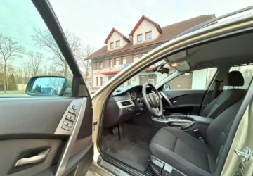 BMW Seria 5 E60 Sedan 2.5 525Xi 218KM 2005 BMW Seria 5 BMW Seria 5 525i 2.5 Benzyna 218KM, zdjęcie 12