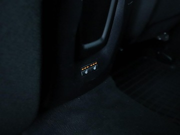 Volvo V60 I Kombi Facelifting 2.0 D3 DRIVE-E 150KM 2017 Volvo V40 Cross Country 2.0d Automat Cross Country, zdjęcie 35