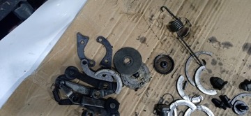 SUZUKI GS 500 CZĘŚĆI SILNIK MOCOWANIE UCHWYT ŚRUBA