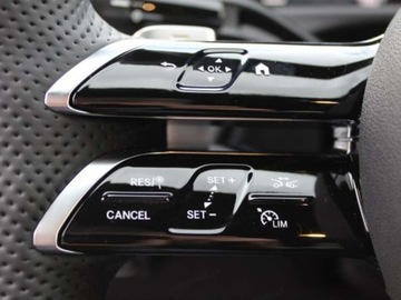 Mercedes Klasa E W214 2025 E Klasa 300 e 4-Matic AMG 2.0 (333KM) 2025, zdjęcie 4