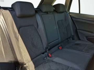 Volkswagen Golf VIII Variant 2.0 TDI 150KM 2022 Volkswagen Golf Variant FULL LedDSG Masaz Alkantara Navi ACC Ambient Alu17, zdjęcie 14