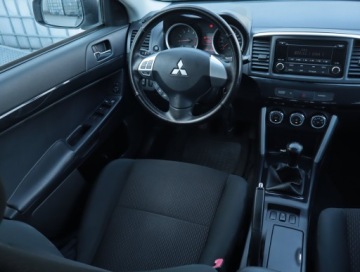 Mitsubishi Lancer IX 2017 Mitsubishi Lancer 1.6 MIVEC, GAZ, Klima, zdjęcie 6
