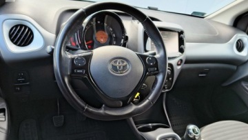 Toyota Aygo II Hatchback 3d Facelifting 1.0 VVT-i 72KM 2018 Toyota Aygo 1.0 Benzyna 72KM Iwl SalonPL Kamera Kl, zdjęcie 26