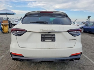 Maserati Levante 2023 Maserati Levante Modena, 2023r., 4x4, 3.0L 3.0 Benzyna 424KM, zdjęcie 5