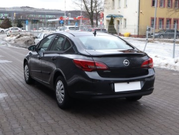 Opel Astra J Sedan 1.6 Twinport ECOTEC 115KM 2016 Opel Astra 1.6 16V, Salon Polska, 1. Właściciel, zdjęcie 3