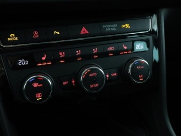 Seat Leon III ST Facelifting 1.5 EcoTSI 130KM 2019 Seat Leon FR navi climatronic BeatsAudio, zdjęcie 29