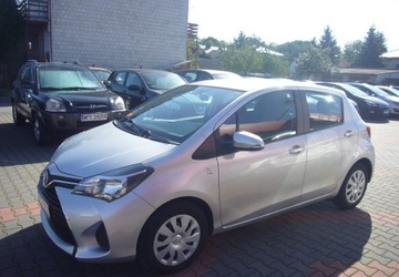 Toyota Yaris III Hatchback 5d Facelifting 1.33 Dual VVT-i 99KM 2015 Toyota Yaris Toyota Yaris III Salon PL 1.3 Benzyna 99KM