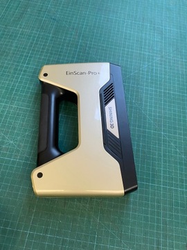 Комплект 3D-сканера Einscan Pro+ с текстурной камерой и поворотным столом.