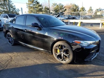 Alfa Romeo Giulia II Sedan 2.0 TBi 280KM 2019 Alfa Romeo Giulia 2019 Alfa Romeo Giulia TI 2.0 Benzyna 280KM, zdjęcie 4