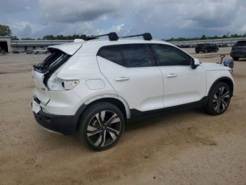 Volvo XC40 2024 Volvo XC 40 Plus 2024 2.0 Benzyna 247KM, zdjęcie 3
