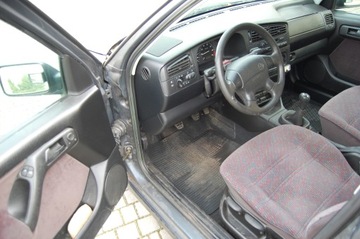 Volkswagen Vento 1.8 90KM 1996 VW VENTO GLX Klima 1Wł. 1.8 El. Szyby Centralny Wspomaganie, zdjęcie 4