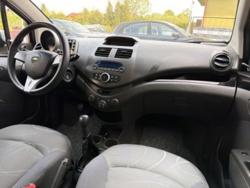 Chevrolet Spark II Hatchback facelifting 1.0L DOHC 68KM 2013 Chevrolet Spark TYLKO 76tyśkm 1WŁ 1.0b ORYGINAŁ LAKIER 2013r Opcja LT KLIMA, zdjęcie 16