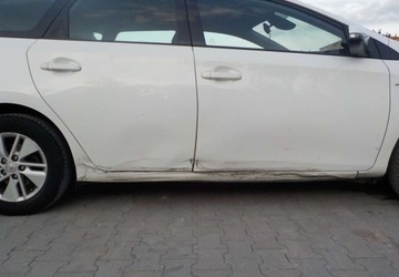 Toyota Auris II 2017 Toyota Auris Okazja 1.8 Hybryda 98KM, zdjęcie 12