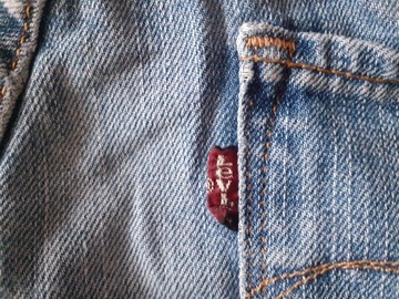 LEVIS-SUPER SPODNIE 27 Z5