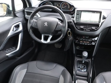 Peugeot 2008 I SUV Facelifting 1.2 PureTech 110KM 2019 Peugeot 2008 1.2 PureTech, Salon Polska, zdjęcie 6