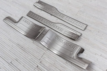 MITSUBISHI OUTLANDER 16+ VNITŘNÍ LIŠTA PRAHU