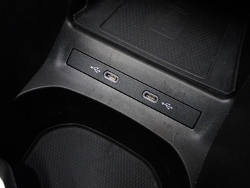 TUNEL PANEL ŁADOWARKA USB EUROPA VW ID4 ID.4 21R