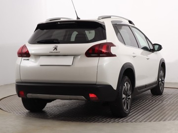 Peugeot 2008 I SUV Facelifting 1.2 PureTech 130KM 2017 Peugeot 2008 1.2 PureTech, Salon Polska, zdjęcie 4