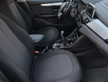 BMW Seria 2 F22-F23-F45-F46 Gran Tourer 218i 136KM 2016 BMW 2 Active Tourer 218i Active Tourer, zdjęcie 8