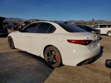 Alfa Romeo Giulia II Sedan Facelifting 2.0 Turbo 280KM 2022 Alfa Romeo Giulia Super 2022 2.0 Benzyna 280KM, zdjęcie 1