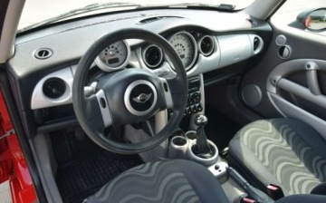 Mini One I 1.6 90KM 2002 MINI ONE 1.6B Klima Zadbany Serwisowany 1.6 Benzyna 90KM, zdjęcie 28
