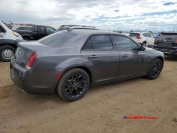 Chrysler 300C II 2019 Chrysler 300 2019 r., 3,6 L 4X4 3.6 Benzyna 292KM, zdjęcie 4