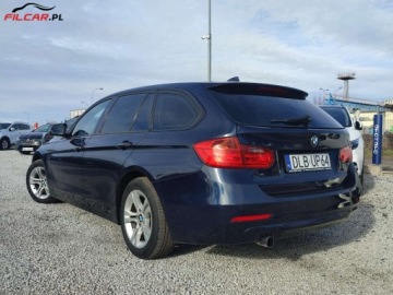 BMW Seria 3 E90-91-92-93 Touring E91 2.0 318d 143KM 2012 BMW Seria 3 SPORT LINE Zarejestrowany w PL Aktualne OC i BT Mozliwa zamia, zdjęcie 3