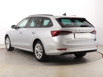 Skoda Octavia IV Kombi 2.0 TDI 115KM 2022 Skoda Octavia 2.0 TDI, Salon Polska, zdjęcie 3