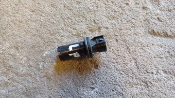 DAIHATSU TERIOS II DRŽÁK ŽÁROVKY