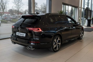 Volkswagen Golf VIII R Facelifting 2.0 TSI 333KM 2025 Volkswagen Golf Variant R 2.0 TSI 4Motion 333 KM, zdjęcie 5