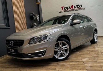 Volvo V60 I Kombi Facelifting 2.0 D2 DRIVE-E 120KM 2017 Volvo V60 D2 NAVI ZAREJESTROWANY gwarancja manual SKORA 2.0