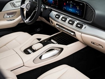 Mercedes GLE V167 SUV Facelifting 3.0 450d 367KM 2025 MERCEDES-BENZ GLE 450 d 4-Matic AMG Line 3.0 (367KM) 2025, zdjęcie 9