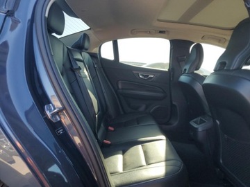 Volvo S60 III 2022 Volvo S60 B5 Momentum 2022 2.0l 2.0 Benzyna 247KM, zdjęcie 10