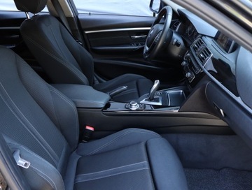 BMW Seria 3 F30-F31-F34 Touring Facelifting 2.0 318d 150KM 2015 BMW 3 318 d, Serwis ASO, Automat, Navi, Klima, zdjęcie 8