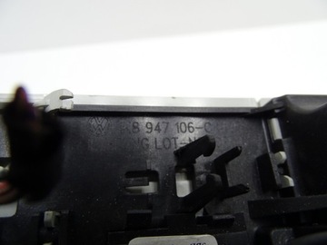 LAMPA OSVĚTLENÍ KABINY PASSAT B7 TIGUAN 5N FACELIFT SCIROCCO III 1K8947106C