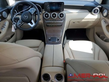 Mercedes GLC C253 2020 Mercedes-Benz GLC _300_4Matic_2.0 L_255 km_2020r_Mala szkoda 2.0 Benzyna, zdjęcie 6