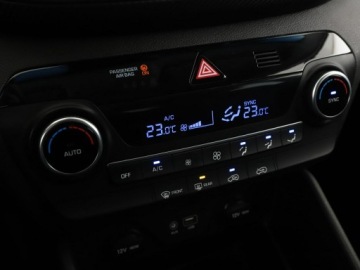 Hyundai Tucson III SUV Facelifting 1.6 GDi 132KM 2019 Hyundai Tucson klima auto kamera i czujniki, zdjęcie 25