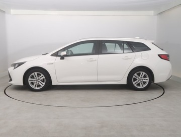 Toyota Corolla XII TS Kombi 1.8 Hybrid 122KM 2020 Toyota Corolla 1.8 Hybrid, Salon Polska, zdjęcie 2