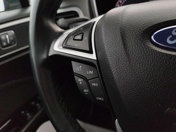 Ford Mondeo V Sedan 1.5 EcoBoost 160KM 2017 Ford Mondeo Titanium, 1.5 Ecoboost / 160KM, Salon, zdjęcie 18