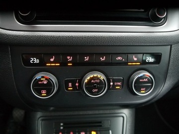 Volkswagen Tiguan I SUV Facelifting 1.4 TSI BlueMotion Technology 125KM 2015 Volkswagen Tiguan 100tyś km Stan Idealny, zdjęcie 23