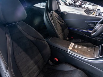 Mercedes CLE Coupe 2.0 300 258KM 2026 MERCEDES-BENZ CLE 300 4-Matic AMG Line 2.0 (258KM) 2026, zdjęcie 4