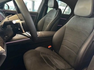 Mercedes Klasa E W214 Sedan 2.0 220d 197KM 2025 E Klasa 220 d 4-Matic AMG 2.0 (197KM) 2025, zdjęcie 4