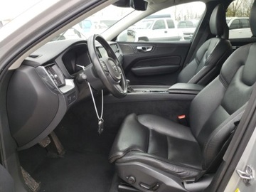 Volvo XC60 II 2019 Volvo XC 60 VOLVO XC60 T5, 2019r., 4x4, 2.0L, zdjęcie 7