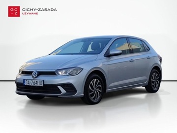 Volkswagen Polo VI Hatchback 5d Facelifting 1.0 TSI 95KM 2022 Volkswagen Polo Kamera Cofania Podgrzewane fotele Salon Polska Benzyna